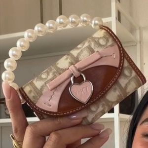 Meet your Posher, Sanna